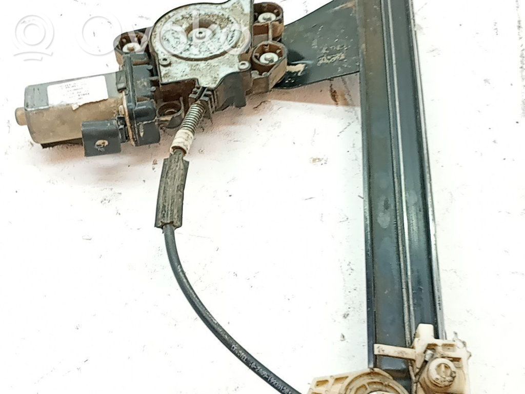 Regulador de ventanilla eléctrico de puerta delantera   51830870