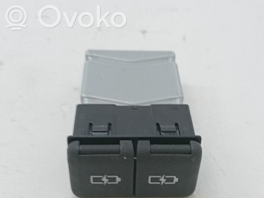 Accendisigari per auto   8553278010