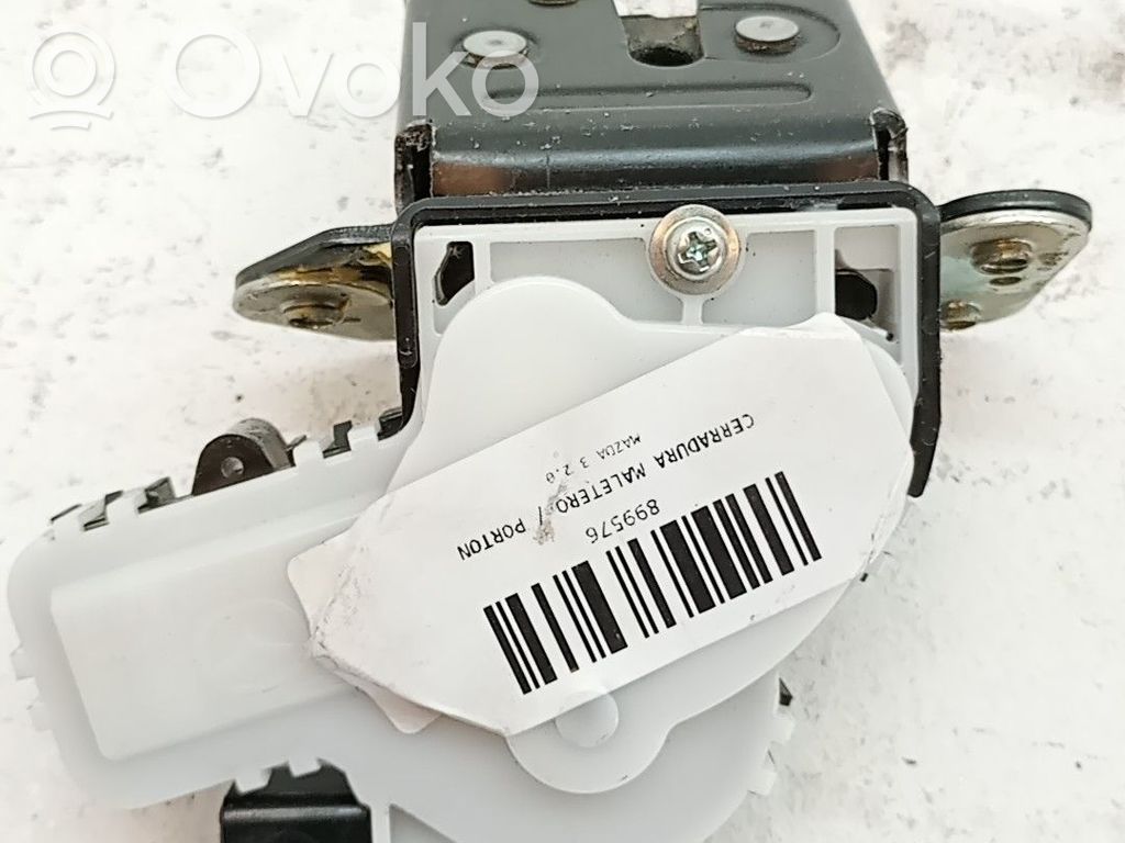 Mazda 3 II Zamek klapy tylnej bagażnika 