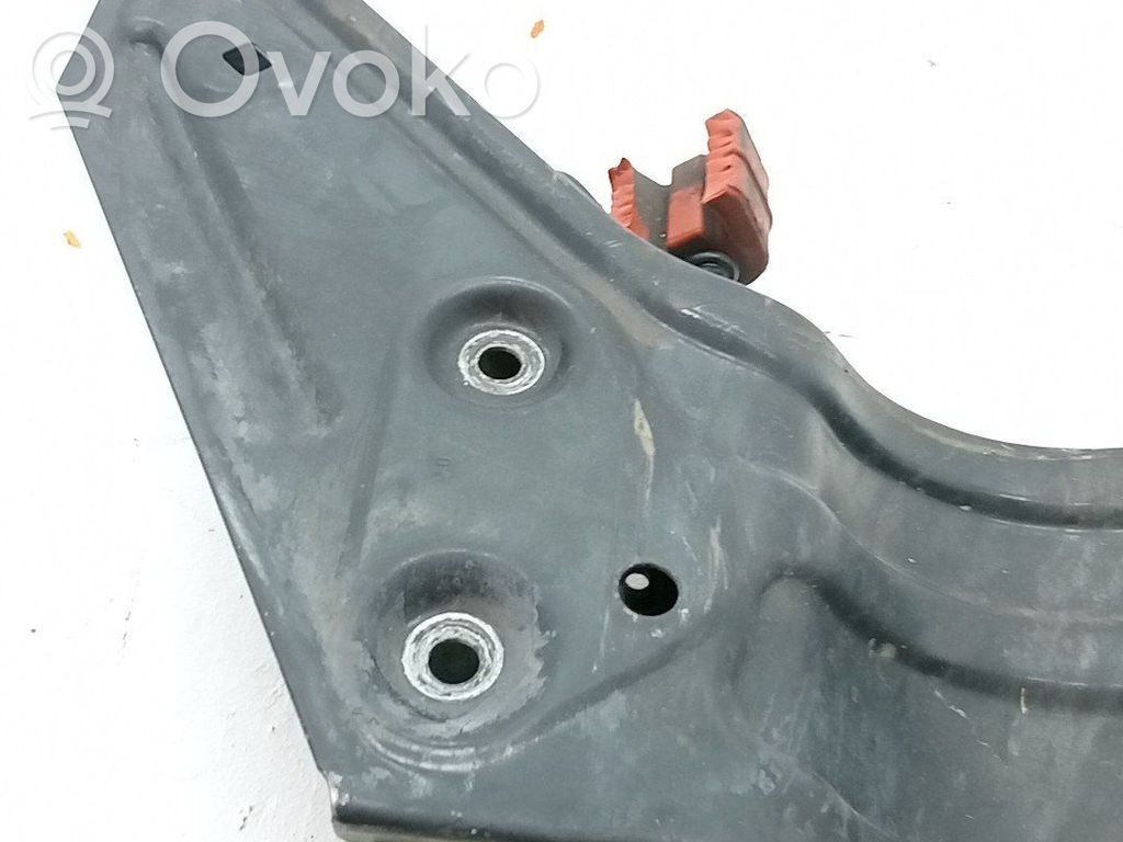 Etuapurunko   6Q0199287L