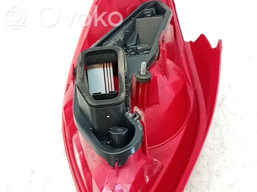 Peugeot 207 Bec lampă spate
