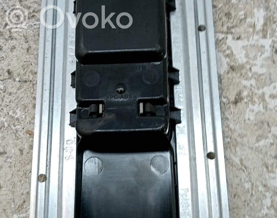 Volkswagen Tiguan Consola de luz del techo