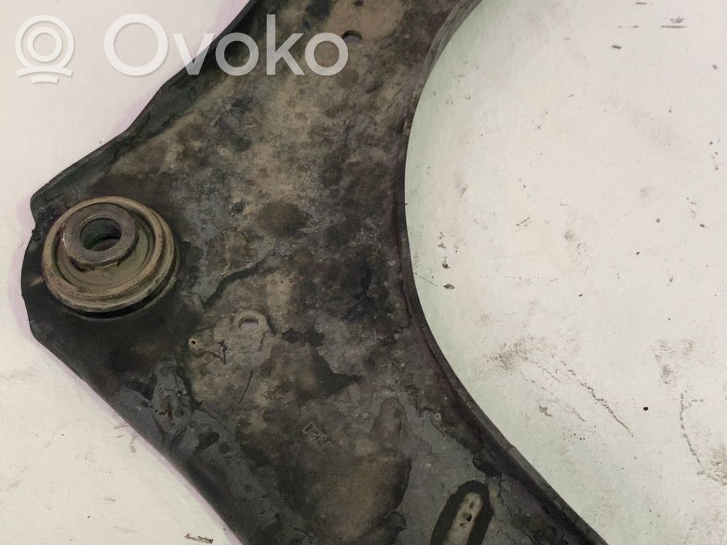 Renault Megane III Braccio di controllo sospensione anteriore inferiore/braccio oscillante 