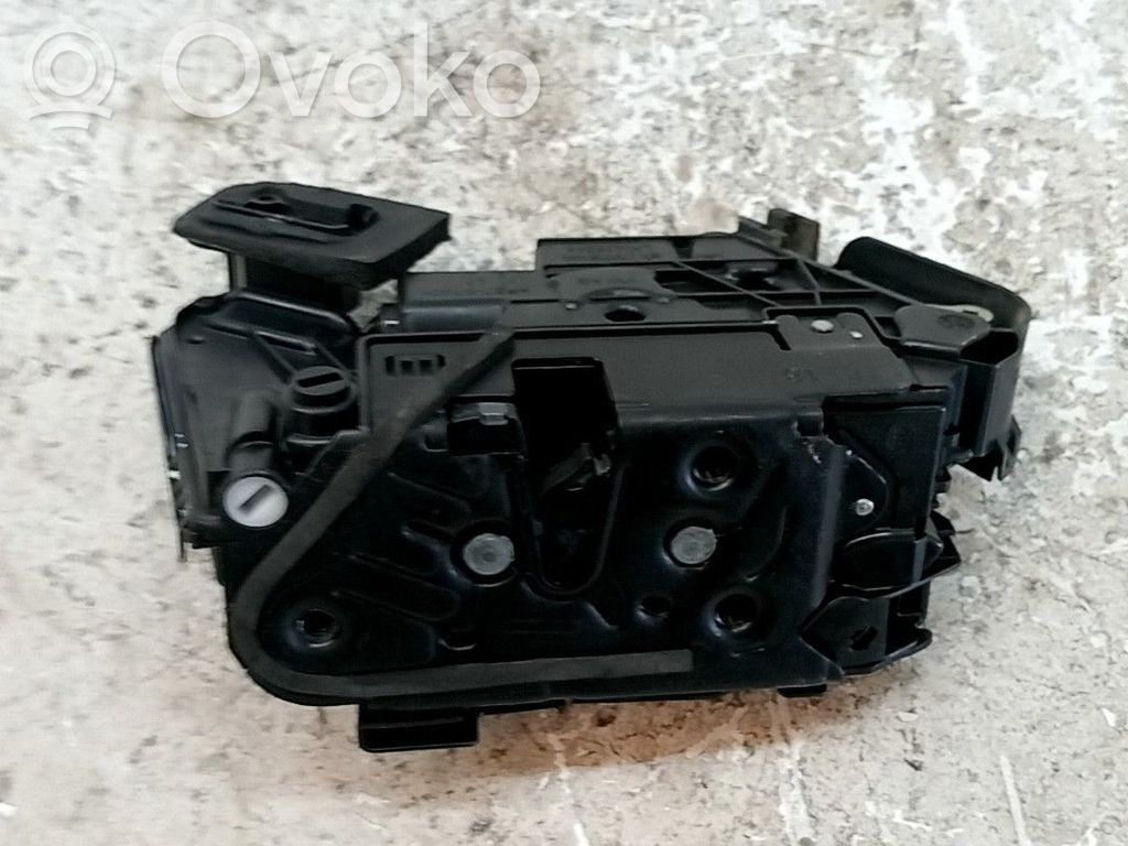 Volkswagen Tiguan Serratura portiera posteriore 