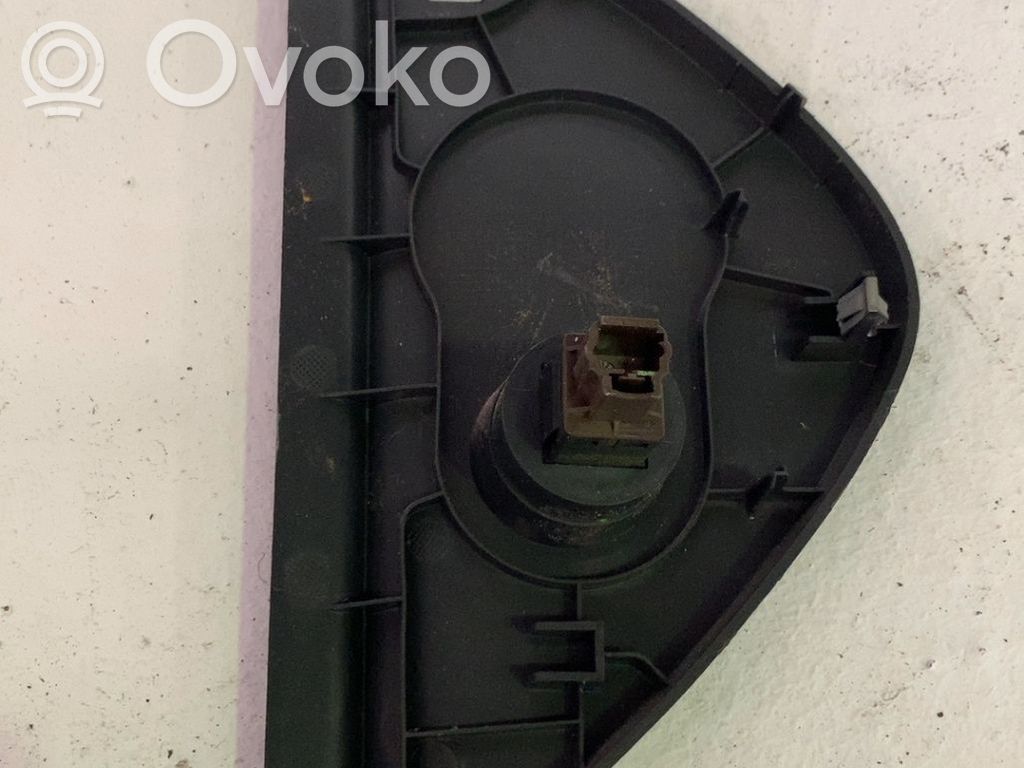 Moldura del panel   689204073R