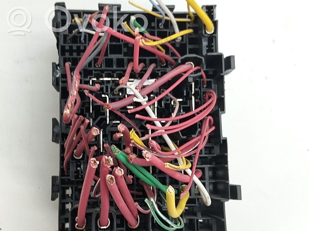 Module de fusibles   243800453R