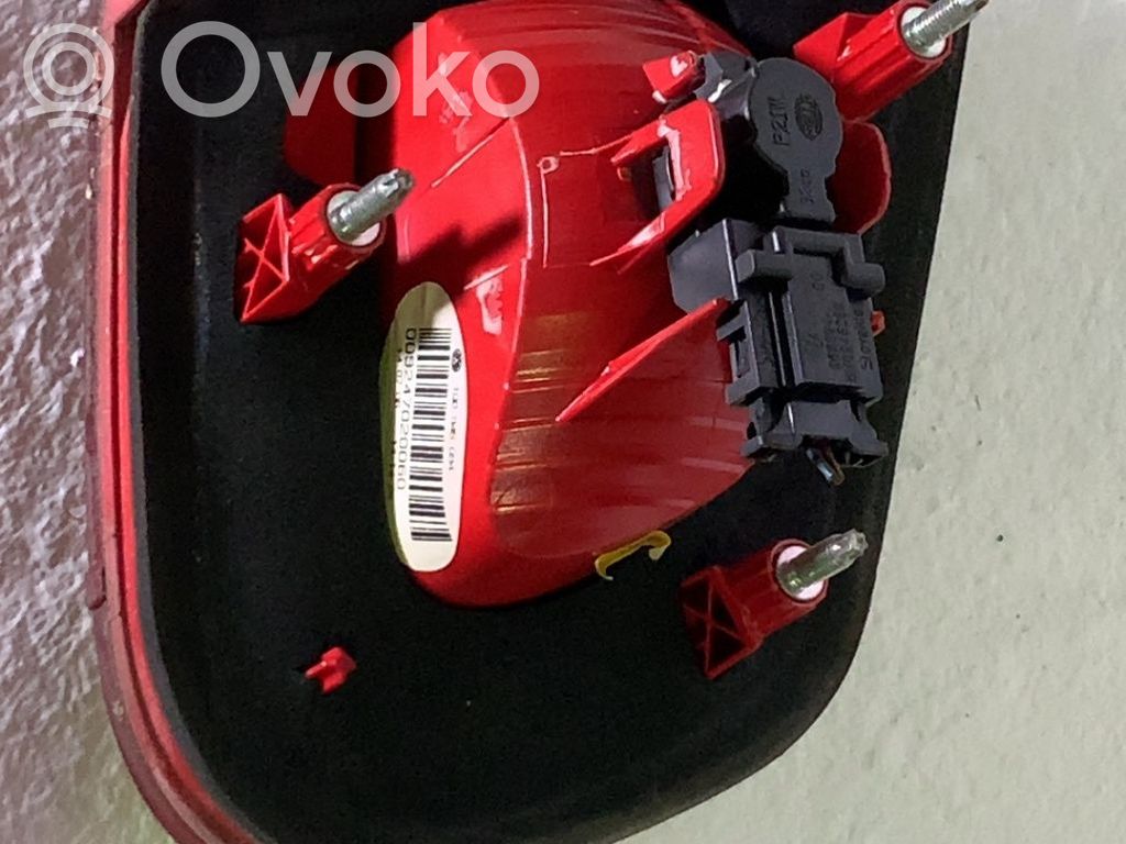Lámpara de faros/luces traseros   1Q0945094