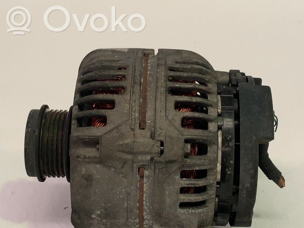 Audi A4 S4 B6 8E 8H Generatore/alternatore 