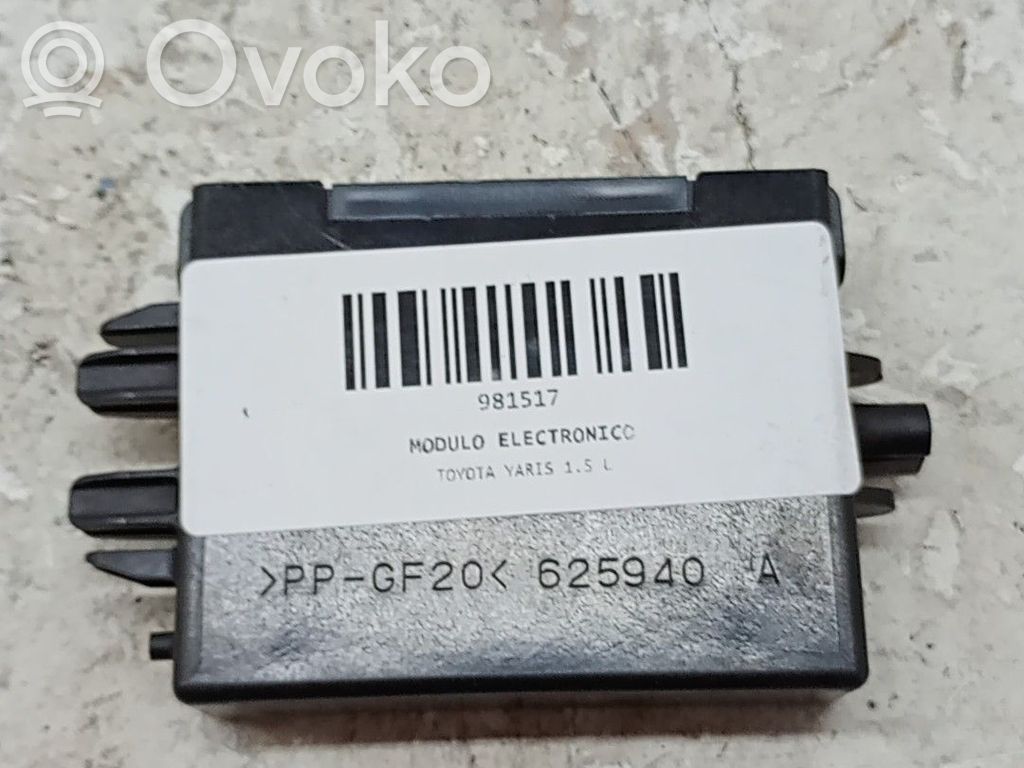 Toyota Yaris Modul de control caroserie central 