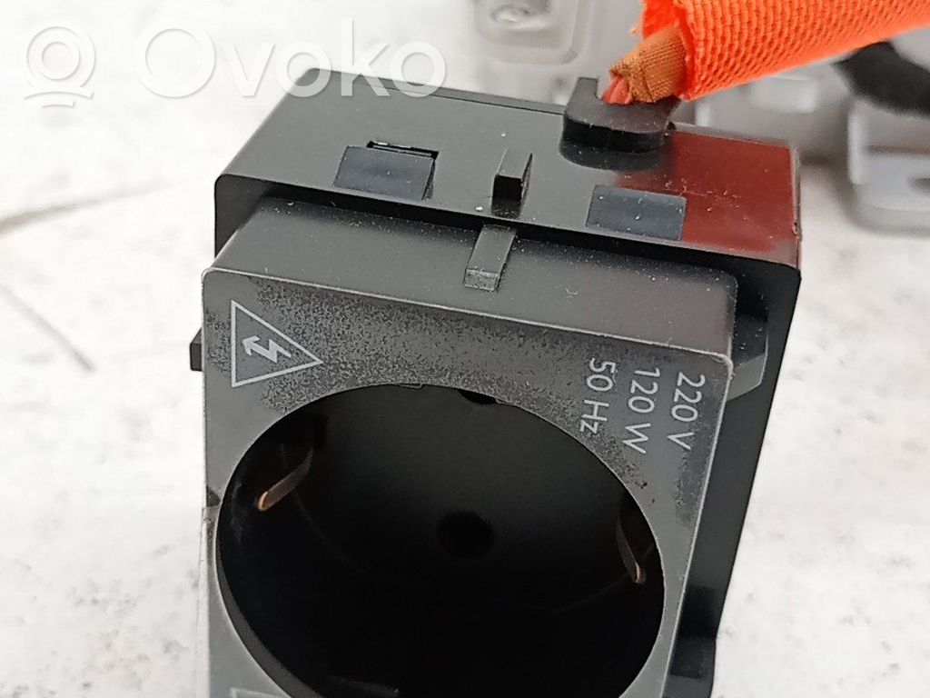Inversor/convertidor de voltaje   9820452180
