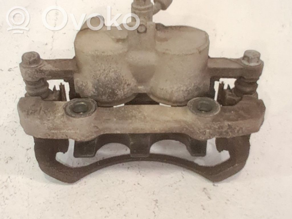 Nissan NP300 Caliper de freno delantero