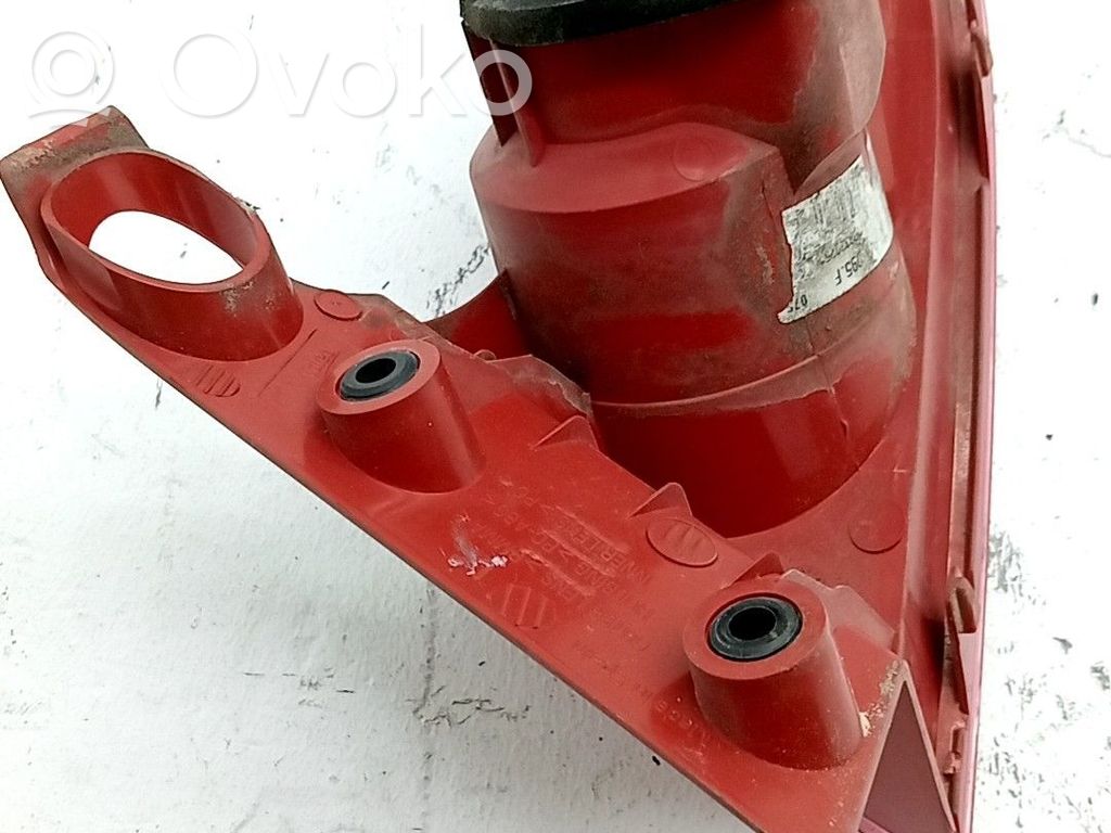 Żarówka lampy tylnej   1P0945111D