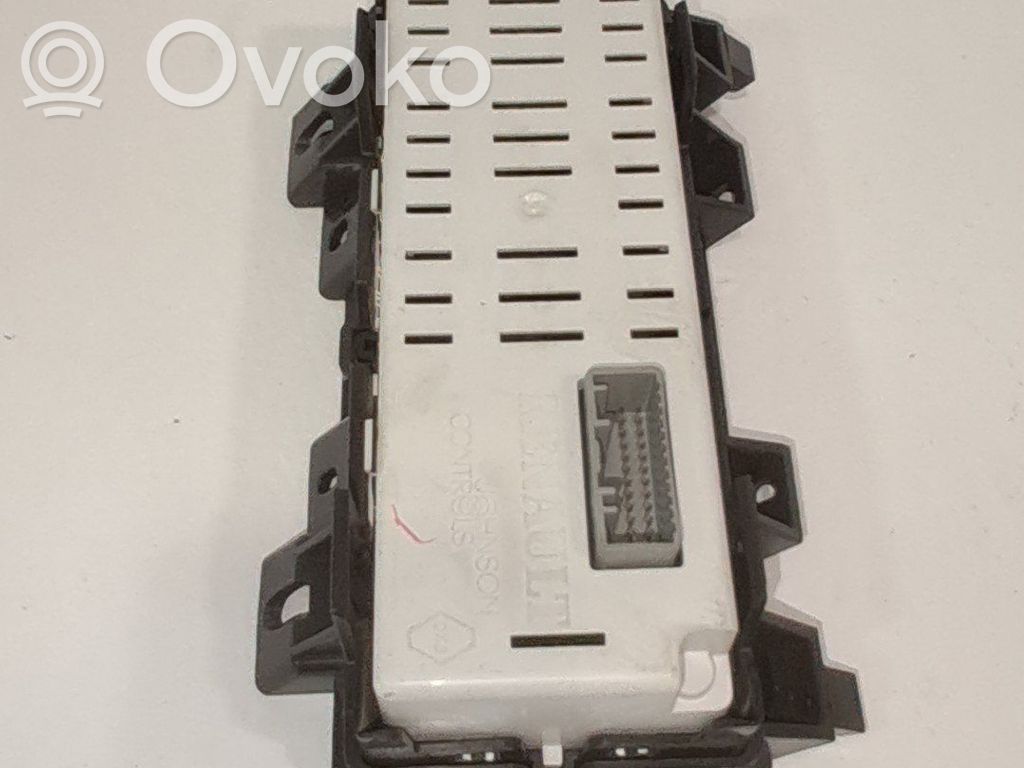 Renault Koleos I Head up display screen