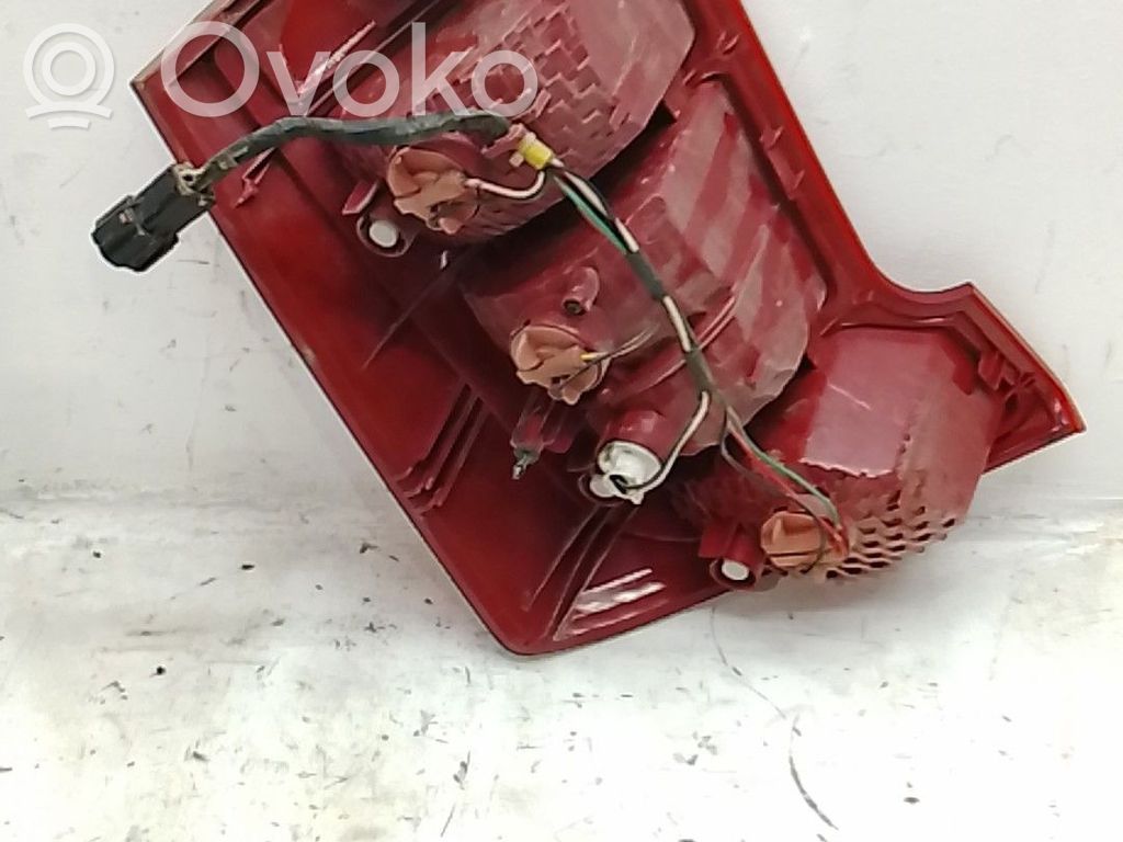 Lámpara de faros/luces traseros   924011D010
