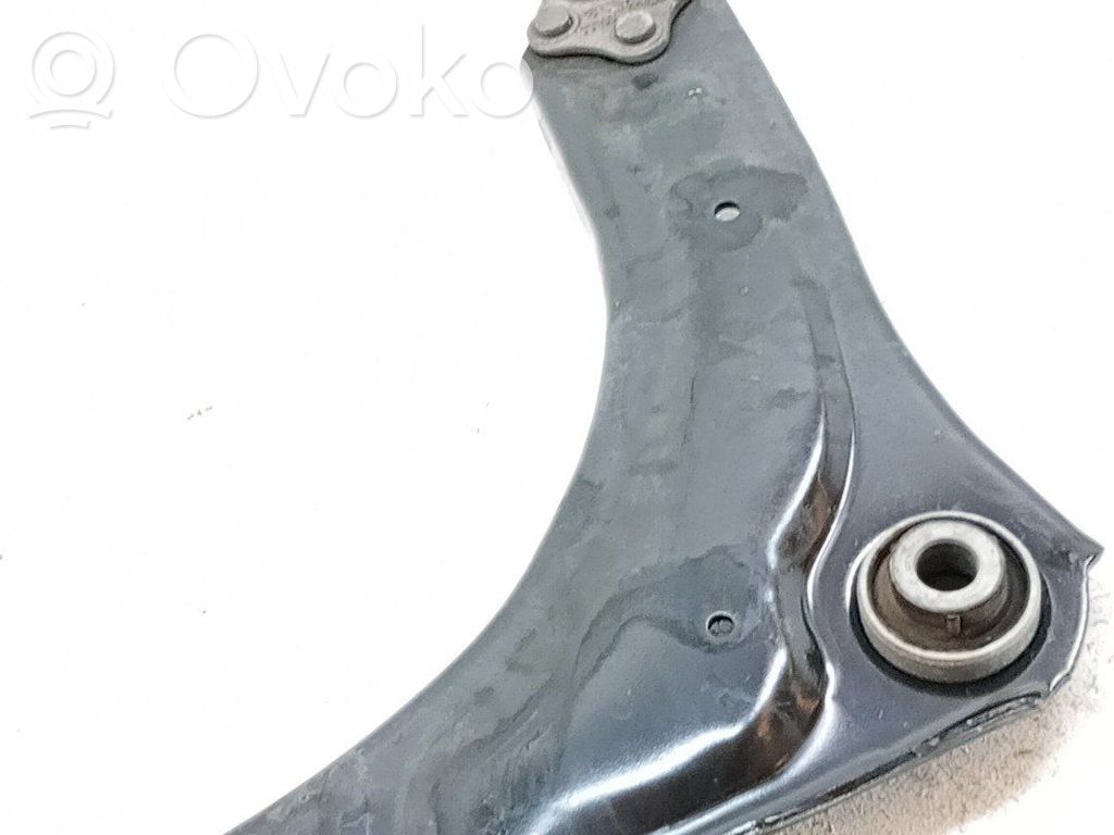 Renault Megane III Fourchette, bras de suspension inférieur avant