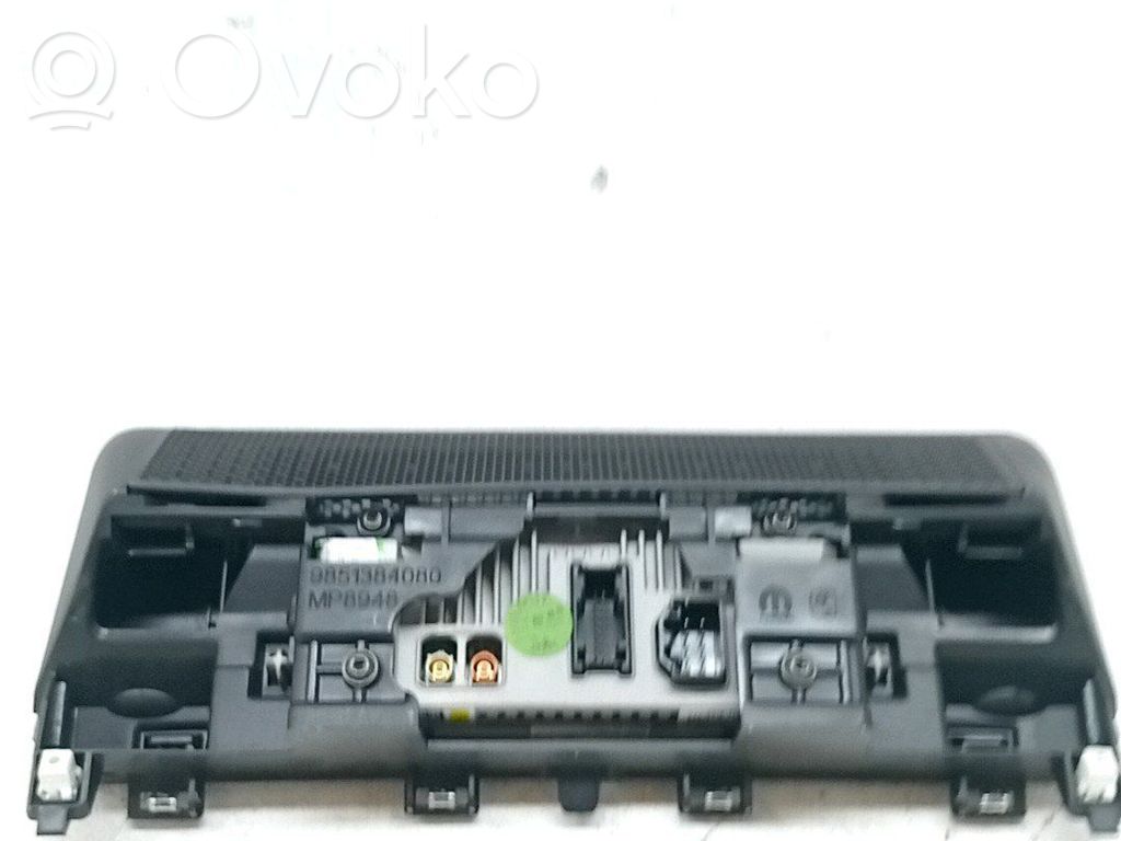 Radio / CD-Player / DVD-Player / Navigation   1693218680