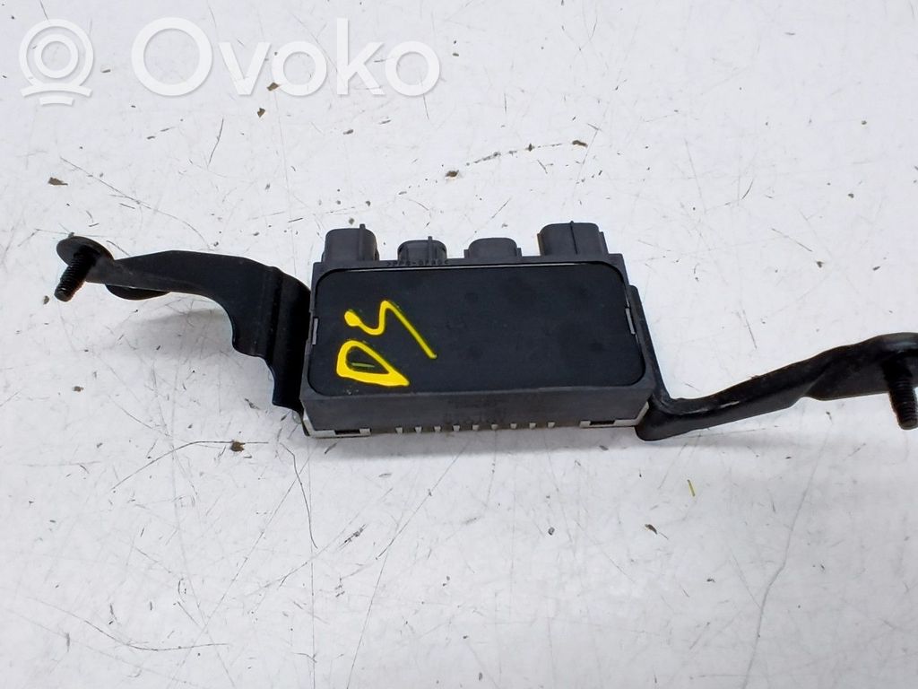 Toyota Land Cruiser (J150) Modulo di controllo del corpo centrale