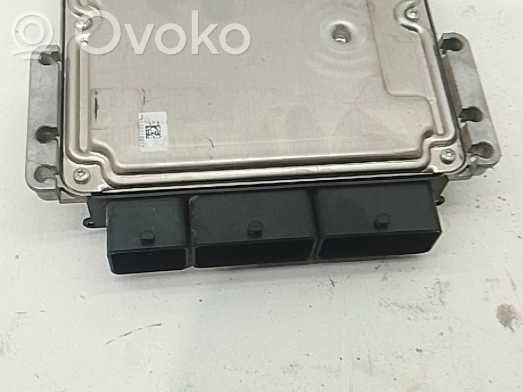 Unidad de control/módulo ECU del motor   237106626R