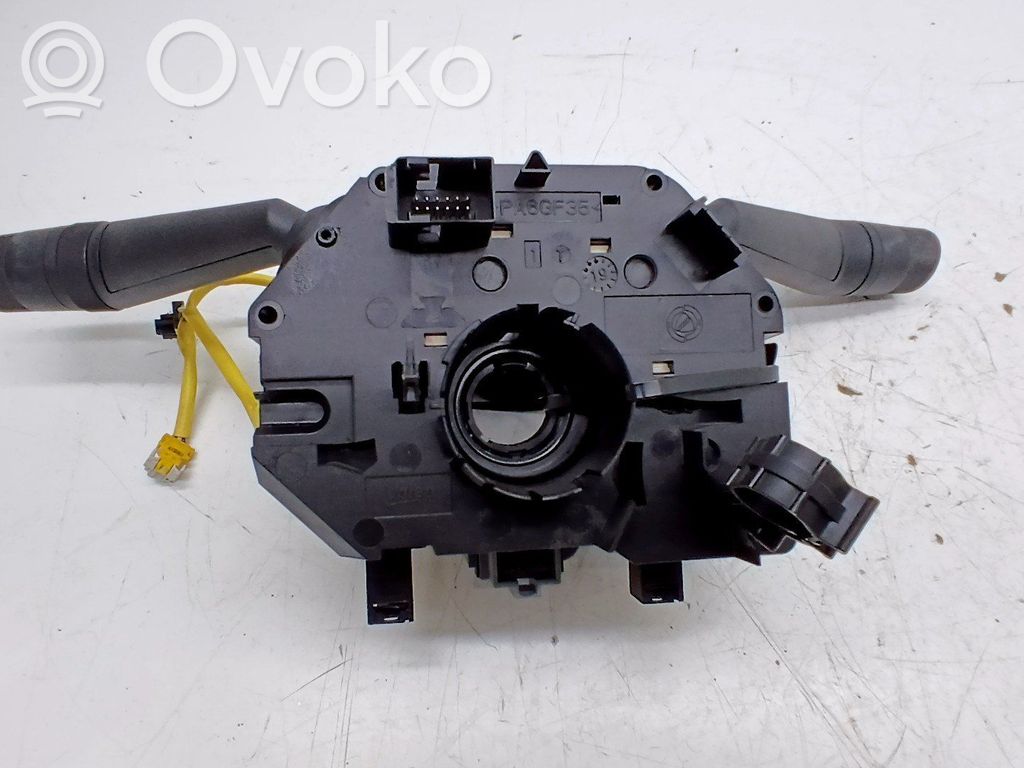 Fiat Grande Punto Przełącznik / Przycisk kierownicy 