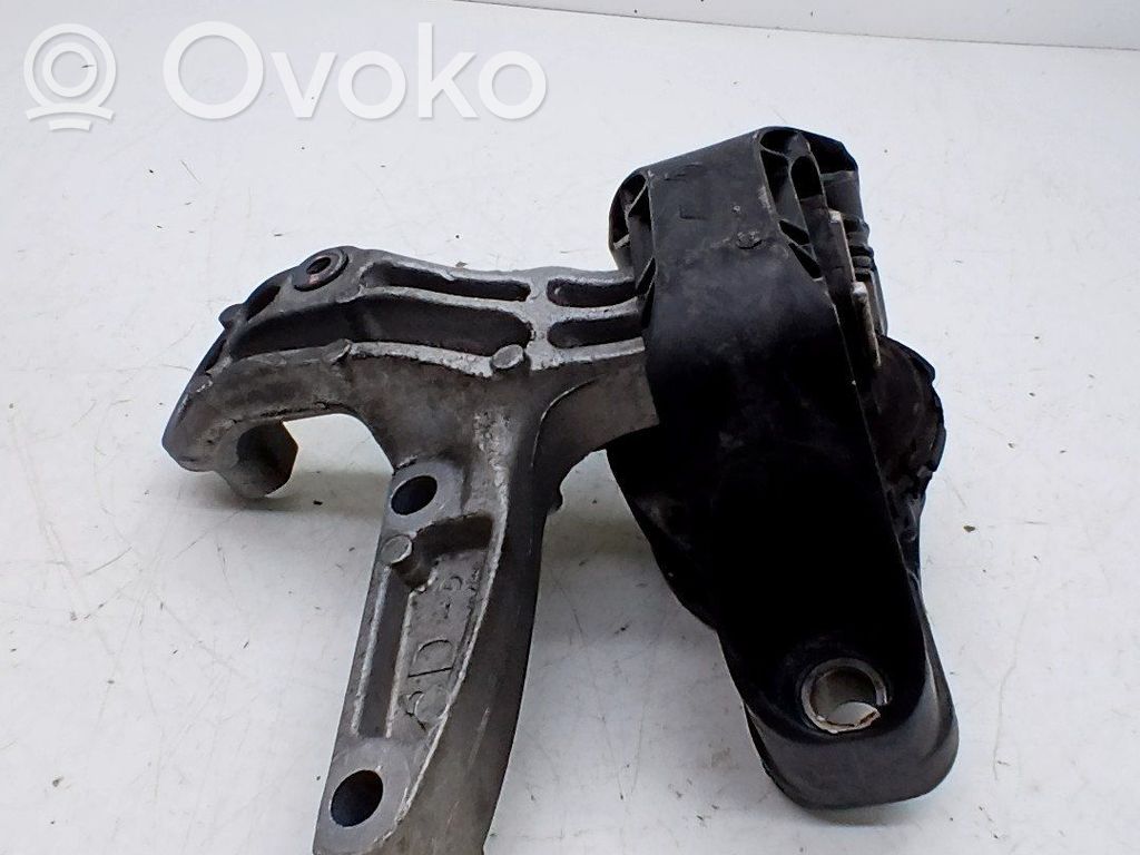 Moottorin kiinnikekorvake   112848459R