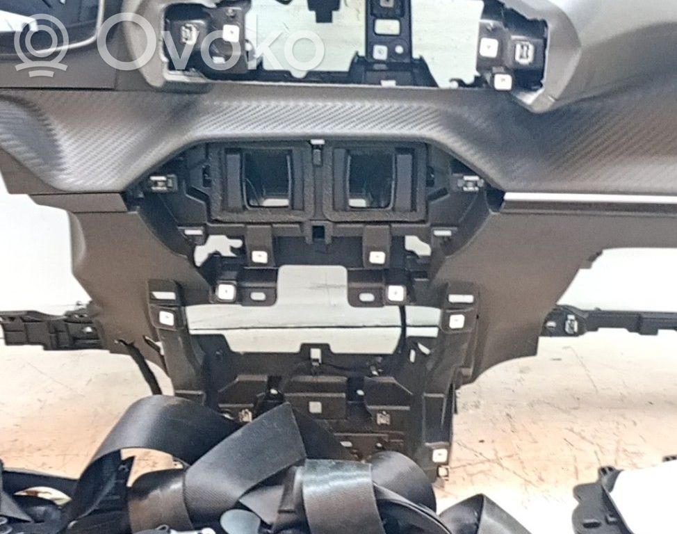 Peugeot 2008 I Set scaune 