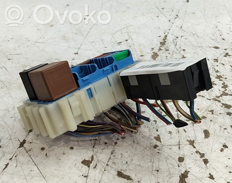 Land Rover Range Rover Evoque L538 Ramka / Moduł bezpieczników