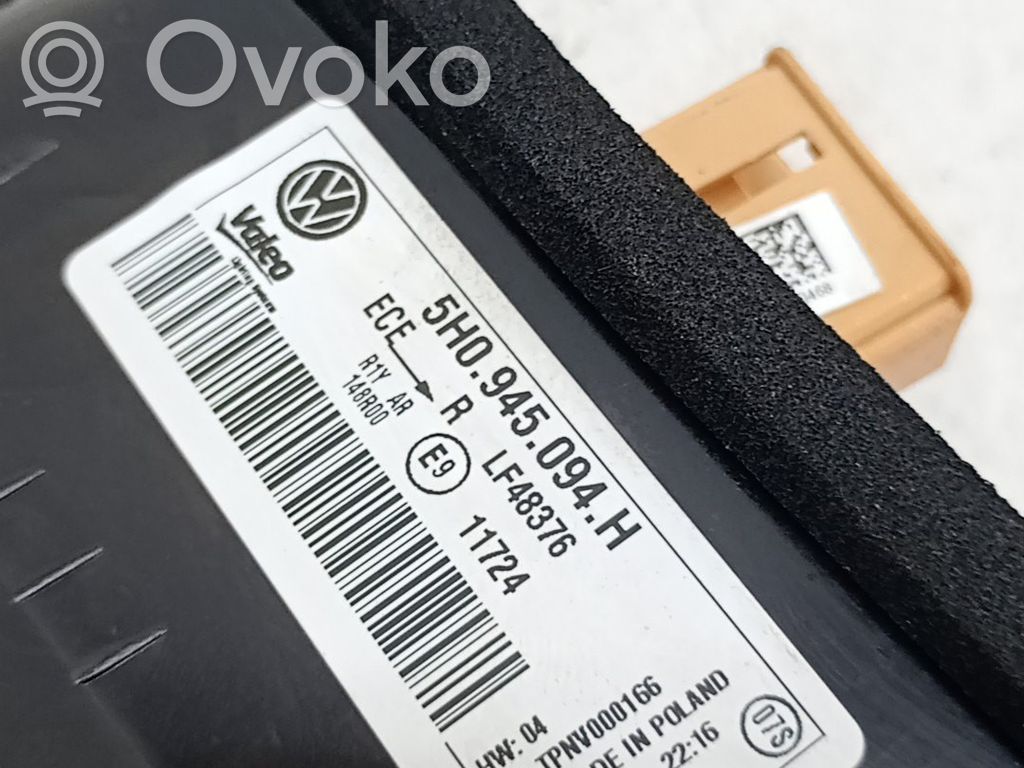 Volkswagen Golf VIII Żarówka lampy tylnej 