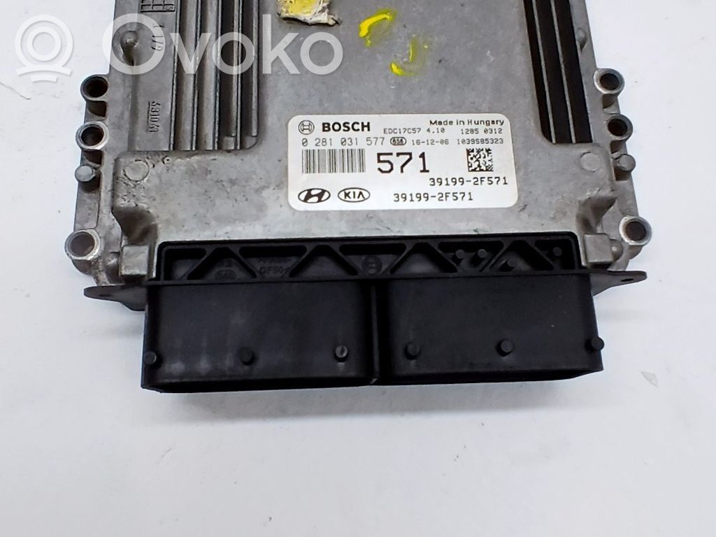 Hyundai Tucson TL Unité de commande, module ECU de moteur 