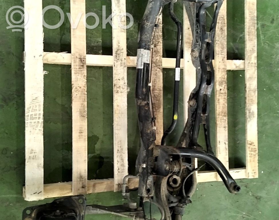 Volkswagen Touran I Rama pomocnicza przednia 