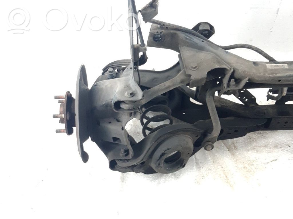 Volvo V40 Cadru auxiliar spate 