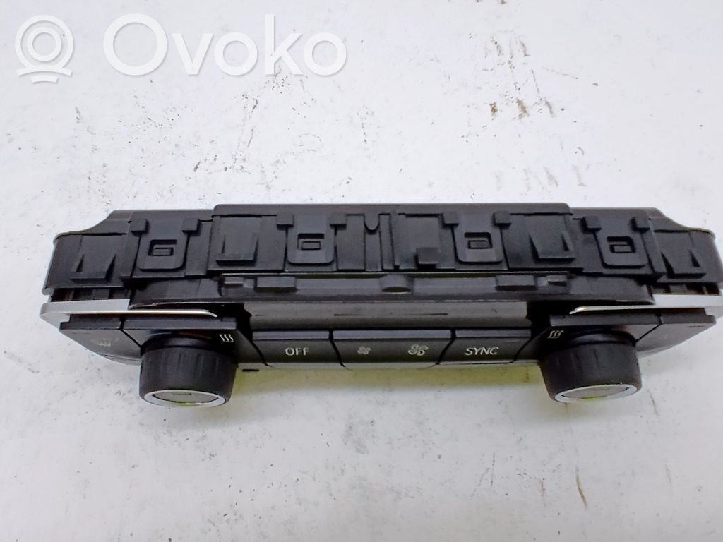 BMW 2 F46 Ilmastoinnin ohjainlaite 