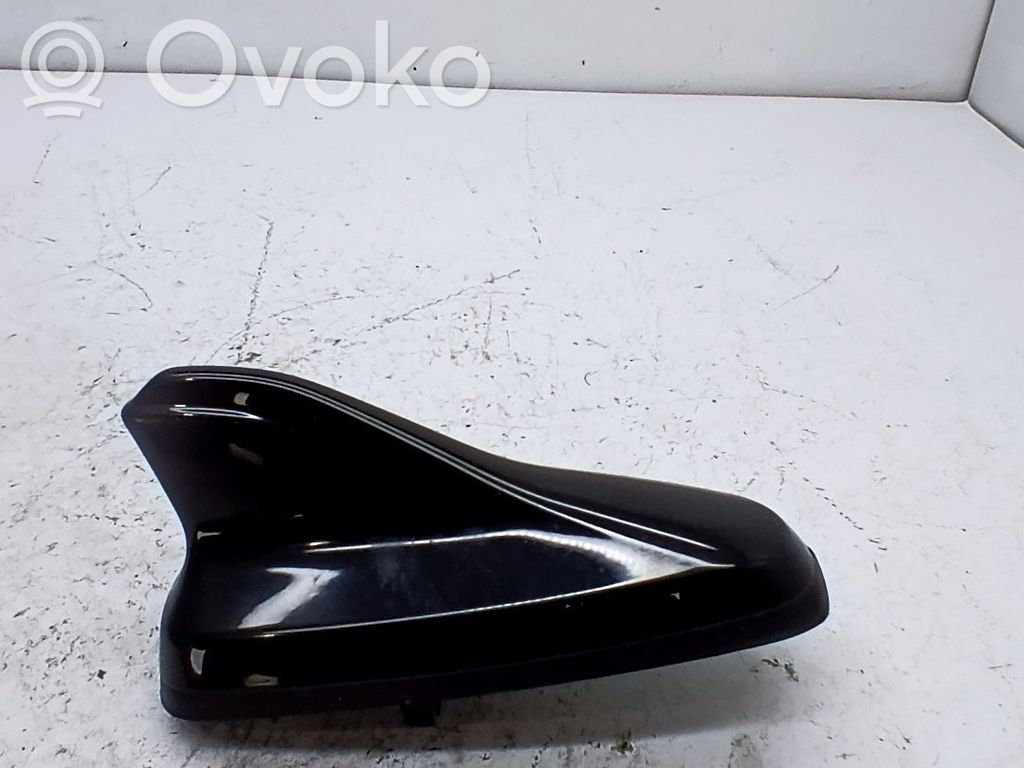 Volkswagen Golf VIII Radion antenni 
