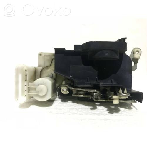 Fiat Punto (188) Priekšpusē slēdzene 
