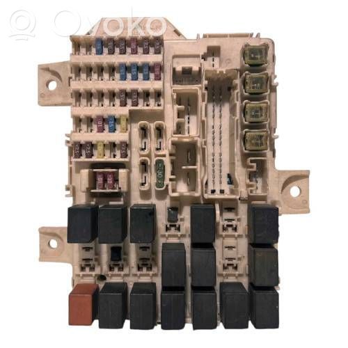 Módulo de fusible   1571H0A,1791H0A1