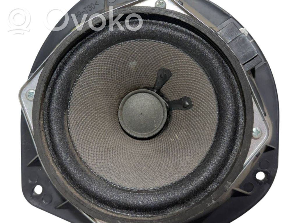 Chevrolet Aveo Altavoz de la puerta delantera 