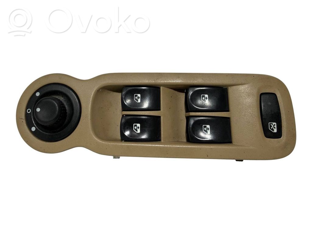 Renault Modus Electric window control switch 