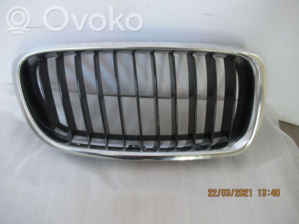 BMW 3 F30 F35 F31 Front bumper upper radiator grill 