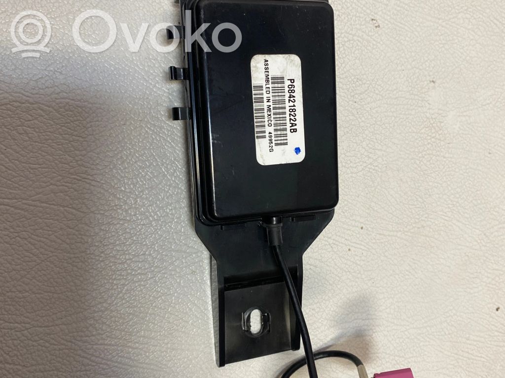 Other control units/modules   P68421822AB,49952G,B8EUBLE