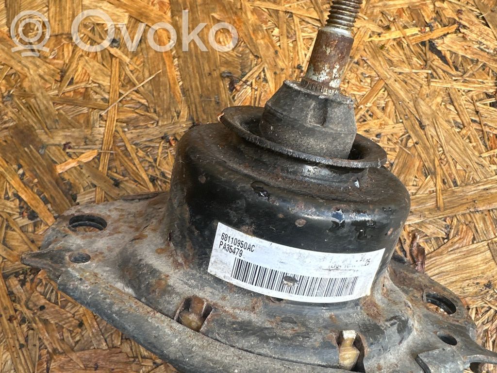 Dodge Durango Engine mount bracket 