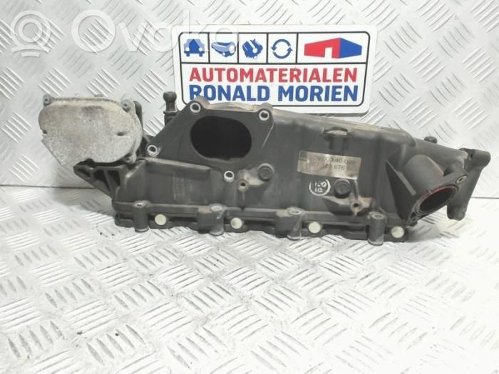 Audi A8 S8 D3 4E Intake manifold 