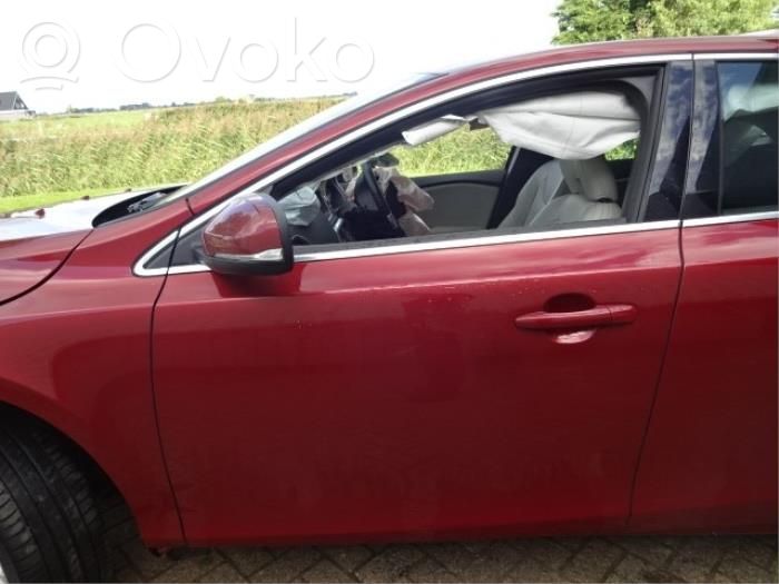 Volvo V40 Durvis 
