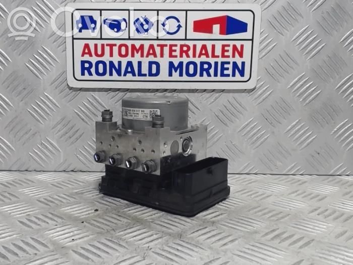 Volkswagen PASSAT B8 ABS Pump 