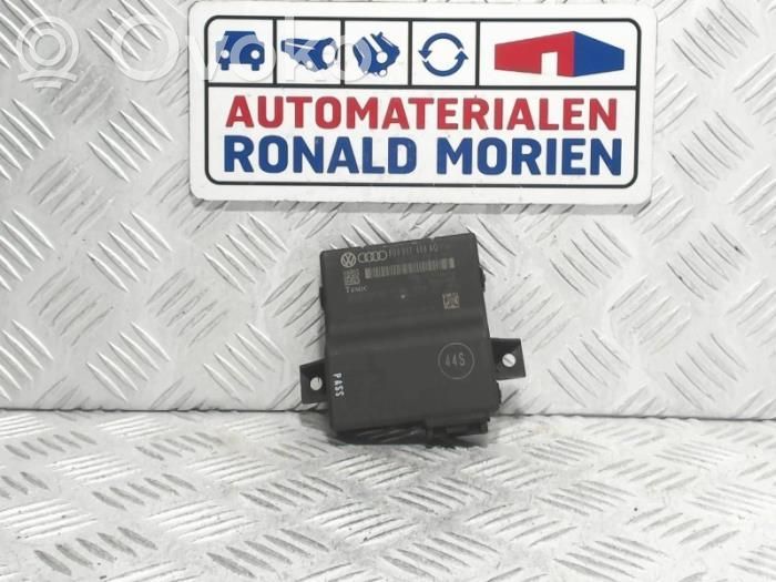 Audi Q3 8U Gateway control module 