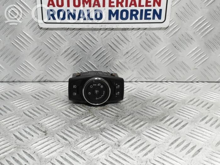 Ford Transit Courier Light switch 