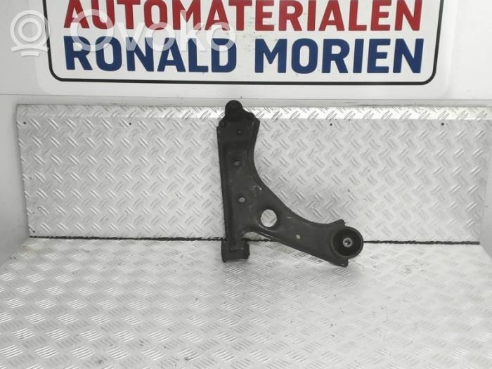 Opel Corsa E Front control arm 
