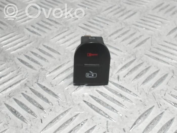 Audi TT Mk1 Central locking switch button 