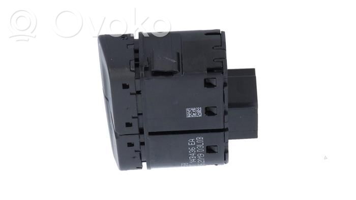 Ford Kuga II Engine start stop button switch 