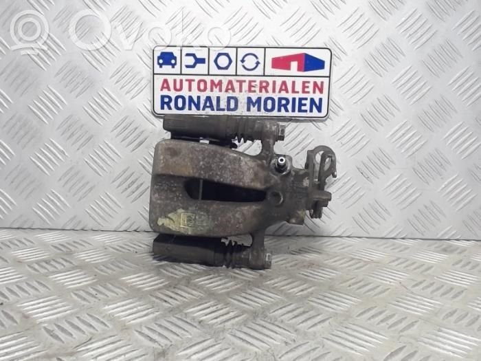 Opel Corsa E Задний суппорт 