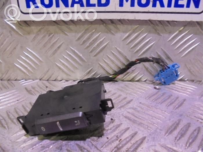 Volkswagen Phaeton Air conditioning (A/C) switch 