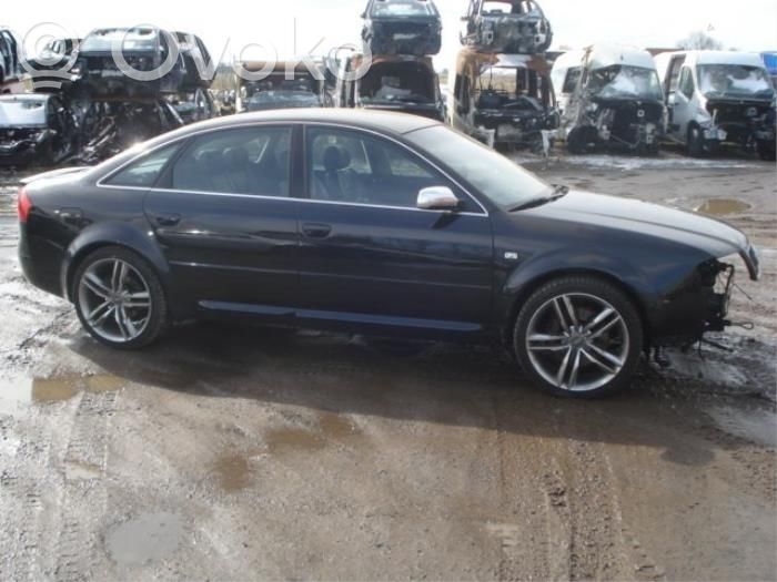 Audi A6 S6 C5 4B Galinis pusašis 